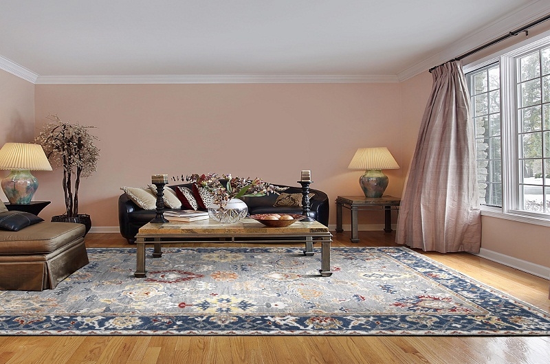 How to Choose the Right Rug for Hardwood Floors