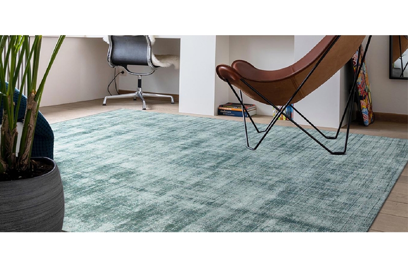 Embellish Your Interior With A Hand-Woven Rug